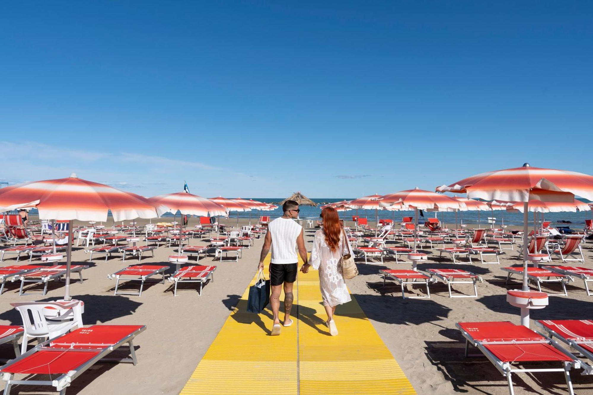 Park Hotel & Dependance Con Spiaggia Martinsicuro Esterno foto