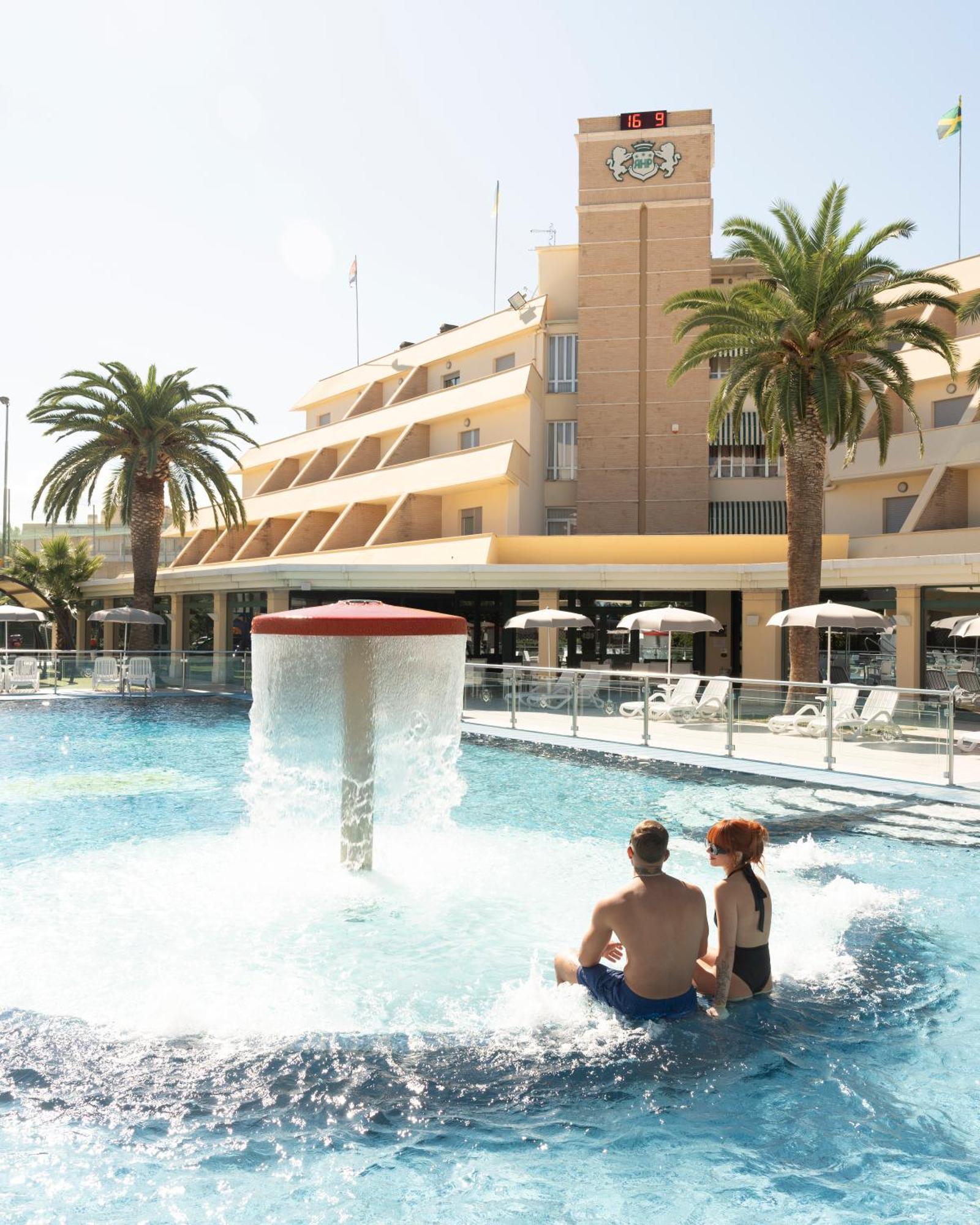 Park Hotel & Dependance Con Spiaggia Martinsicuro Esterno foto
